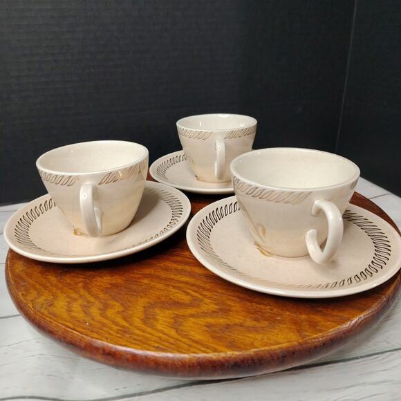 ROYAL CHINA 3 Sets of Gilded Wheat Tea Coffee Cups and Saucers 22 Kt. Gold Trim - Picture 5 of 10